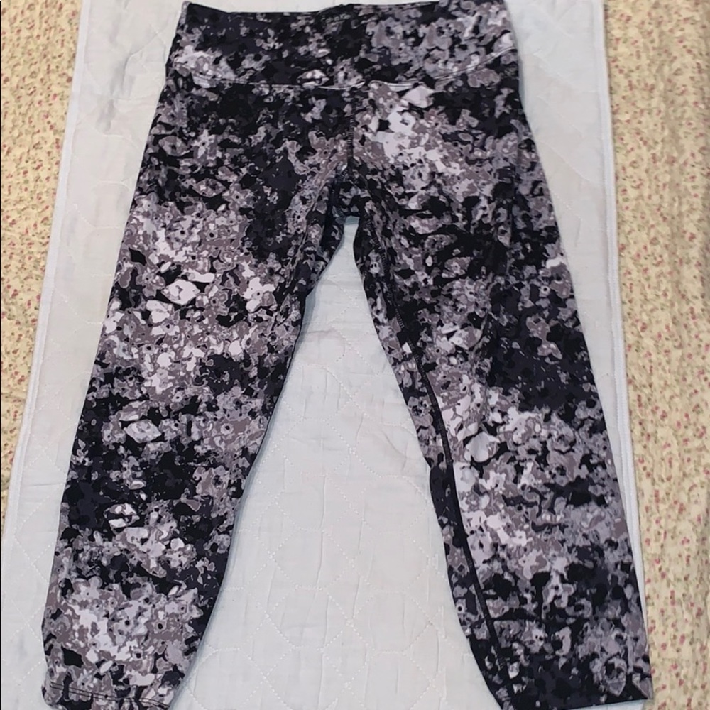 Calvin Klein performance athletic cropped leggings